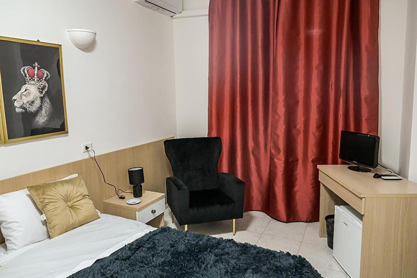 Suisse Hotel Казерта Екстер'єр фото